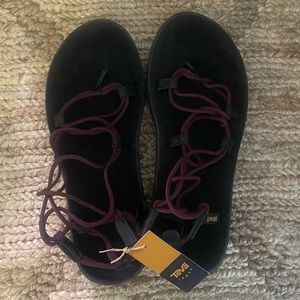 Teva Voya Infinity